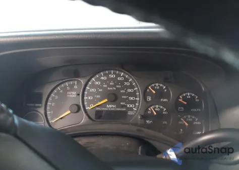 2001 Chevrolet Suburban 1500 Ls z USA, uszkodzony, nr VIN 3GNFK16TX1G246473